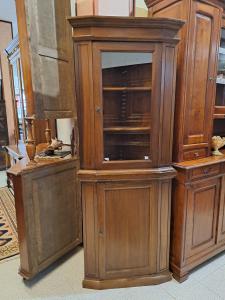 Mahagoni Eckvitrine