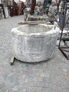 Brunnen aus Stein
