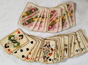 130) Spielkarten in Schachtel