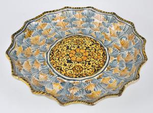 Alzatina in maiolica, XVIII secolo