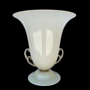 Kelchförmige Lampe aus opalüberfangenem Glas in Lattimo-Bernstein mit zwei Griffen und Goldeinlagen. S.A.I.A.R Ferro Toso & C. Murano.