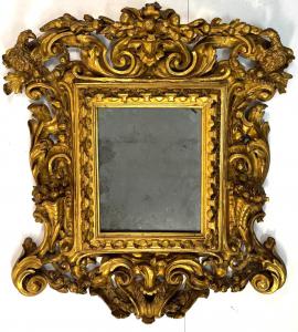 Specchiera in legno scolpito, intagliato e dorato, Toscana, inizi del XVIII secolo