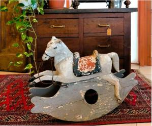 Cavallino a dondolo del 1800
