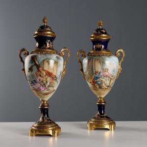 Antike Sèvres-Porzellanvasen, florale Golddekore, 19. Jahrhundert, Originale