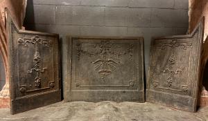 P263 - Trittico di piastre in ghisa, epoca '800, Misure: centrale cm L 82 x H 71, laterali cm L 49 x H 87