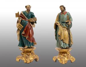 Coppia di sculture antiche in legno policromo raffigurante San Pietro e Paolo. Lombardia XVIII secolo.