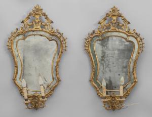 Coppia di specchiere Luigi XV in legno intagliato e dorato  – Venezia secolo XVIII