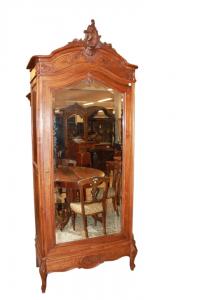 Französischer Kleiderschrank im Louis-Philippe-Stil aus Nussbaumholz mit Spiegeltür