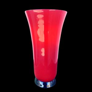 Vaso in vetro opalino rosso con base blu notte.Venini,Murano.