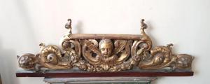 Grande antico fregio in legno dorato e intagliato xix secolo