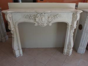 CAMINO IN MARMO BIANCO CARRARA STILE LUIGI XV FRANCIA cm 150xP42xH110