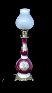 Porcelain lamp with floral decoration.