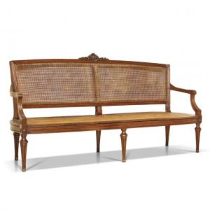 Divano in legno di noce