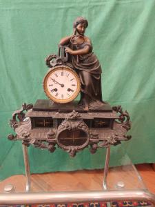 Orologio da camino in bronzo fine XIX sec.