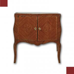 PICCOLA CREDENZA CON INTARSI META’ XVIII SECOLO