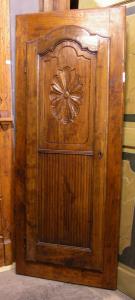 STIP143 - Wandschrank aus Pappelholz, 19. Jahrhundert, Licht cm B 53 x H 154