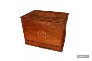 Charles X Style Liquor Box from the 1800s with Inlays, Glasses and Bottles