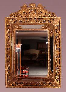 Ricca grande specchiera intagliata a traforo in legno dorato foglia oro francese del 1800