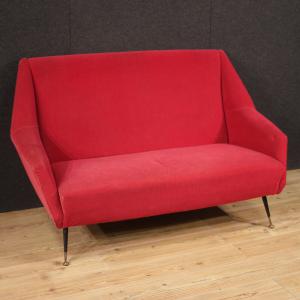 Sofá italiano de veludo vermelho dos anos 60