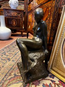 Female nude bronze by Audagna Virgilio (1903).