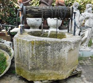 DARS536 - Stone well, 15th/16th century, cm L 125 x H 68 x P 125