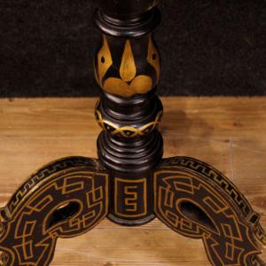 Mesa auxiliar inglesa lacada y pintada del siglo XX - Foto 7