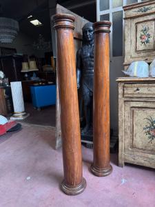 Colonne in noce, In Coppia, dimensioni H167x30x20
