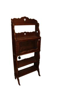 Etagere em estilo provençal com porta central de vidro do século XIX