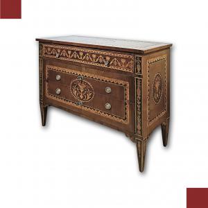 Neoclassical inlaid chest of drawers from the late 18th century