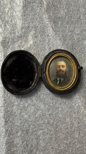 Miniatura maschile completa di custodia - XIX sec. 
