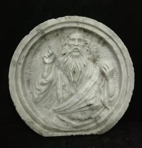Medaglione raffigurante Dio Onnipotente Benedicente con in mano il Mondo - 44 x 41 cm - Marmo di Carrara - xx secolo