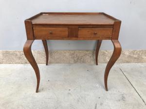 Nussbaum-Couchtisch - Restauriert (in Arbeit)_car 2671