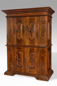 Double-body cupboard
