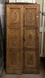 PTCI574 - Porta scolpida de duas folhas, século XIX, medidas L 97 x A 194 cm, vão L 91 x A 190 cm