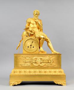Relógio em bronze dourado, França