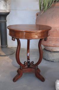 Round basket table, Tuscany, 19th century