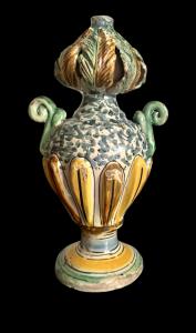 Flasche aus polychromer Fayence. Manufaktur aus Ariano Irpino.
