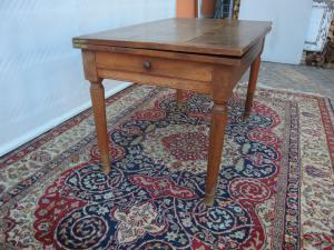 WALNUT DROP-LEAF TABLE DIRECTORY STYLE 19TH CENTURY