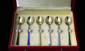 set di cucchiaini 