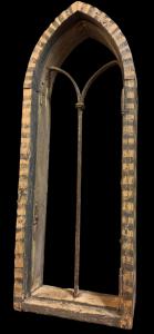 DARS661 - Neo-Gothic Window, 19th century, measures cm W 40 x D 15 x H 106