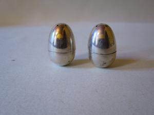 SALIERA E PORTAPEPE IN ARGENTO 800