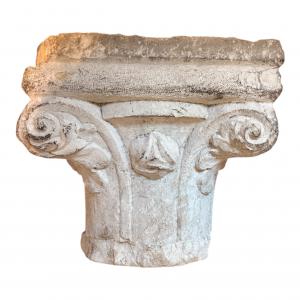 VENDUTO Capitello in pietra del XVI secolo