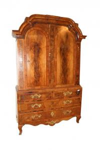 Wonderful Austrian Transition style wardrobe from the 1700s in walnut wood.