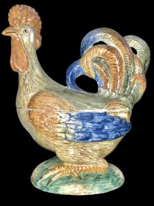 Majolica tureen in the shape of a rooster, Benucci e Latti manufactory of Pesaro