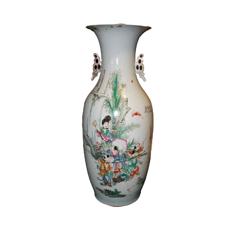 Grande Vaso Cinese in porcellana decorato con Personaggi XIX secolo