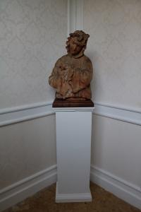 Busto, "Senhora com touca"