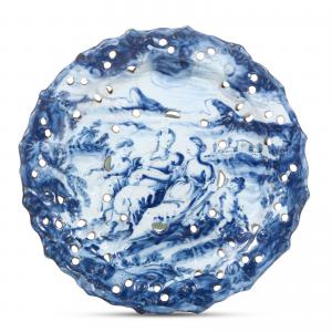 Rare large pierced underplate, Lanterna brand, Savona, late 17th century.