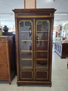 Vitrine Luís XVI A 220 - 110 x 43