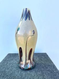 Vaso in vetro con inclusioni a foglia d’argento e motivi in rilievo.Artisti Barovier.Murano