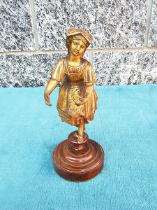 Dama in Bronzo